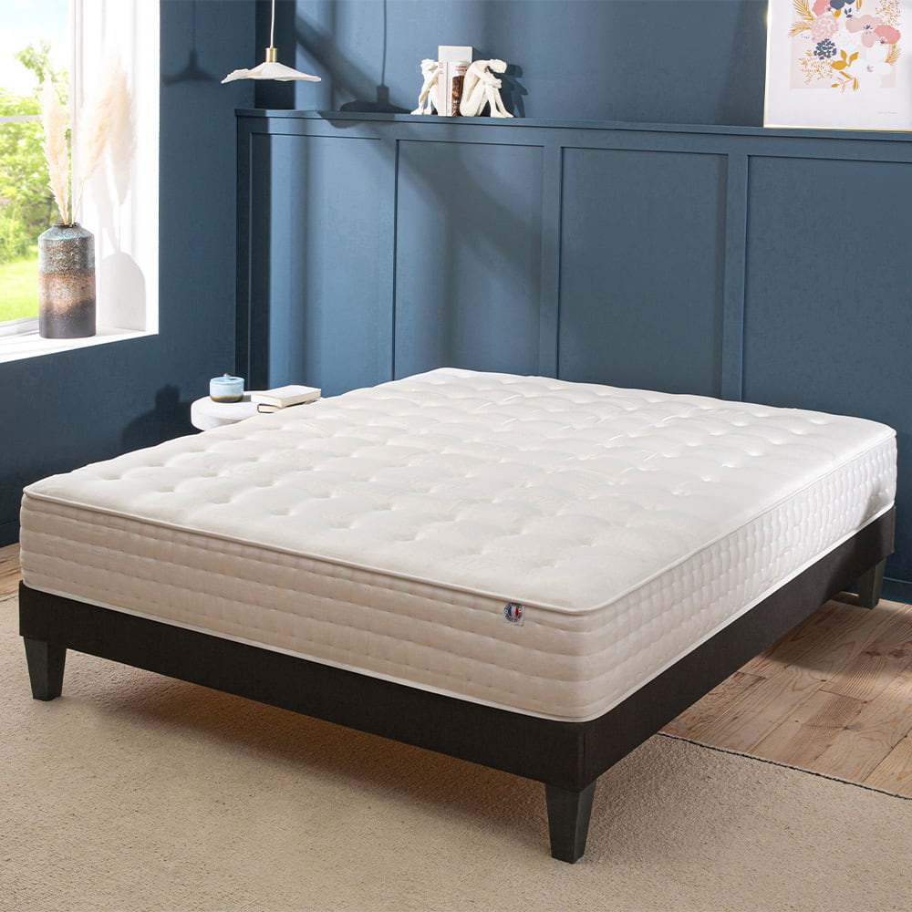 Ensemble Matelas Mémoire de forme CHÂTELET avec sommier