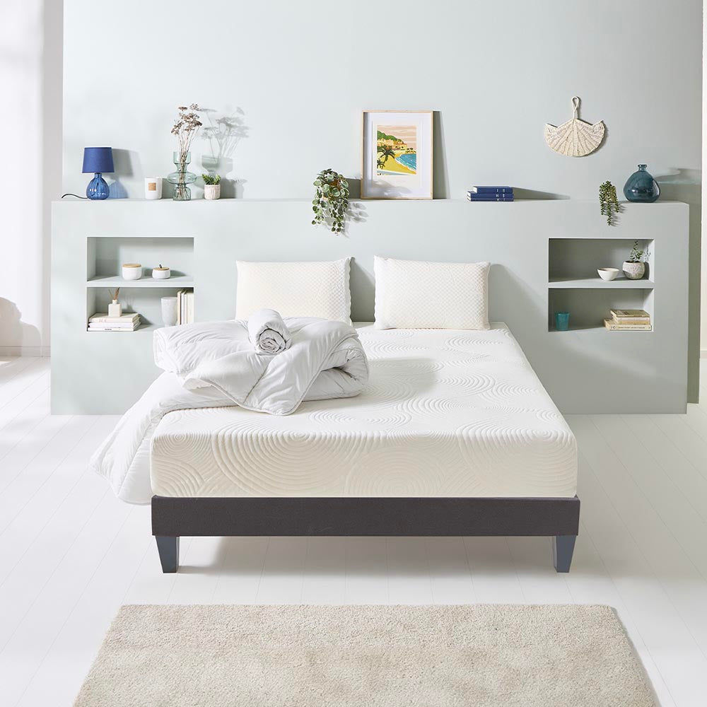 Prêt-à-dormir VOSGES avec Sommier, Couette, Oreillers et Protège-matelas