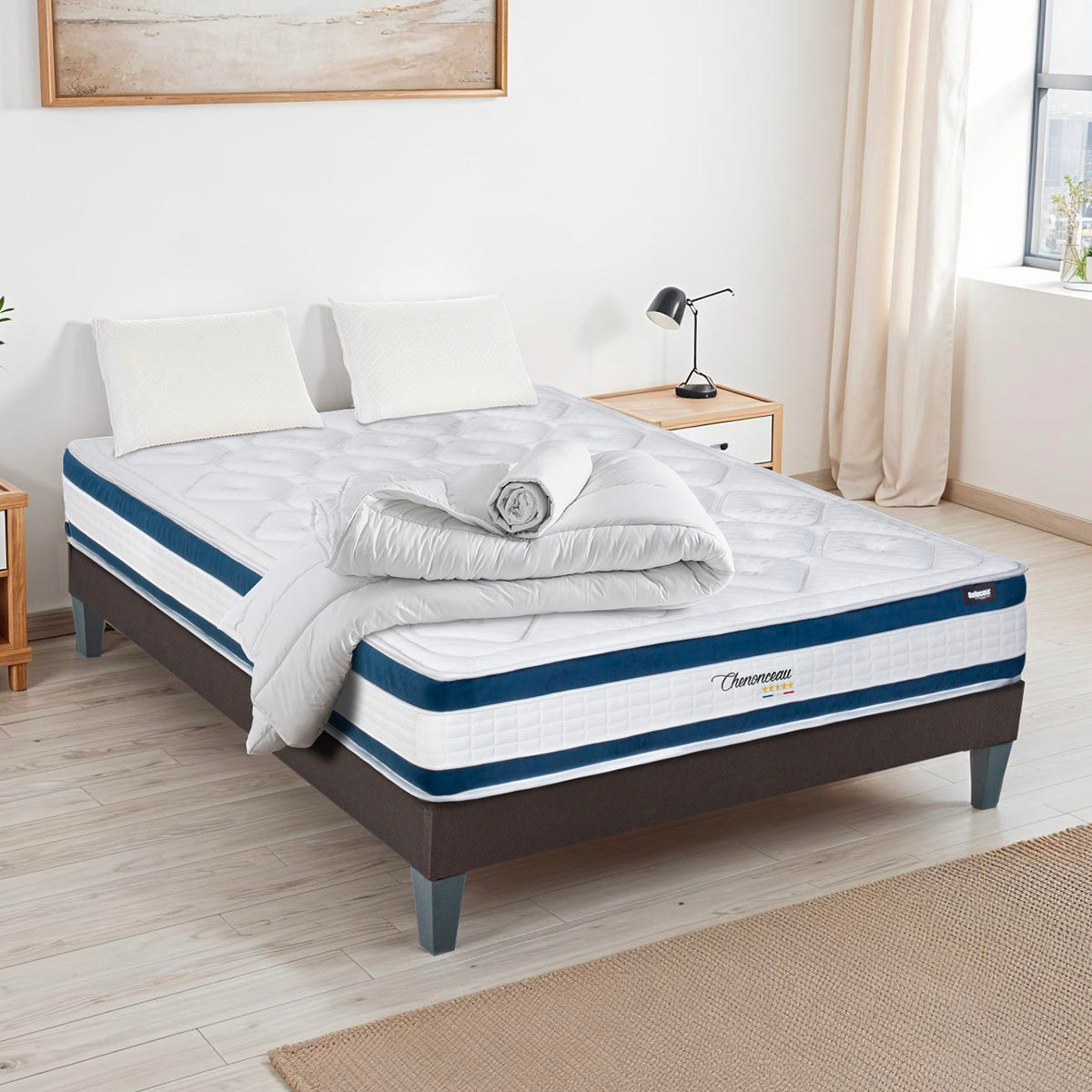 Prêt-à-dormir CHENONCEAU avec Sommier, Couette, Oreillers et Protège-matelas